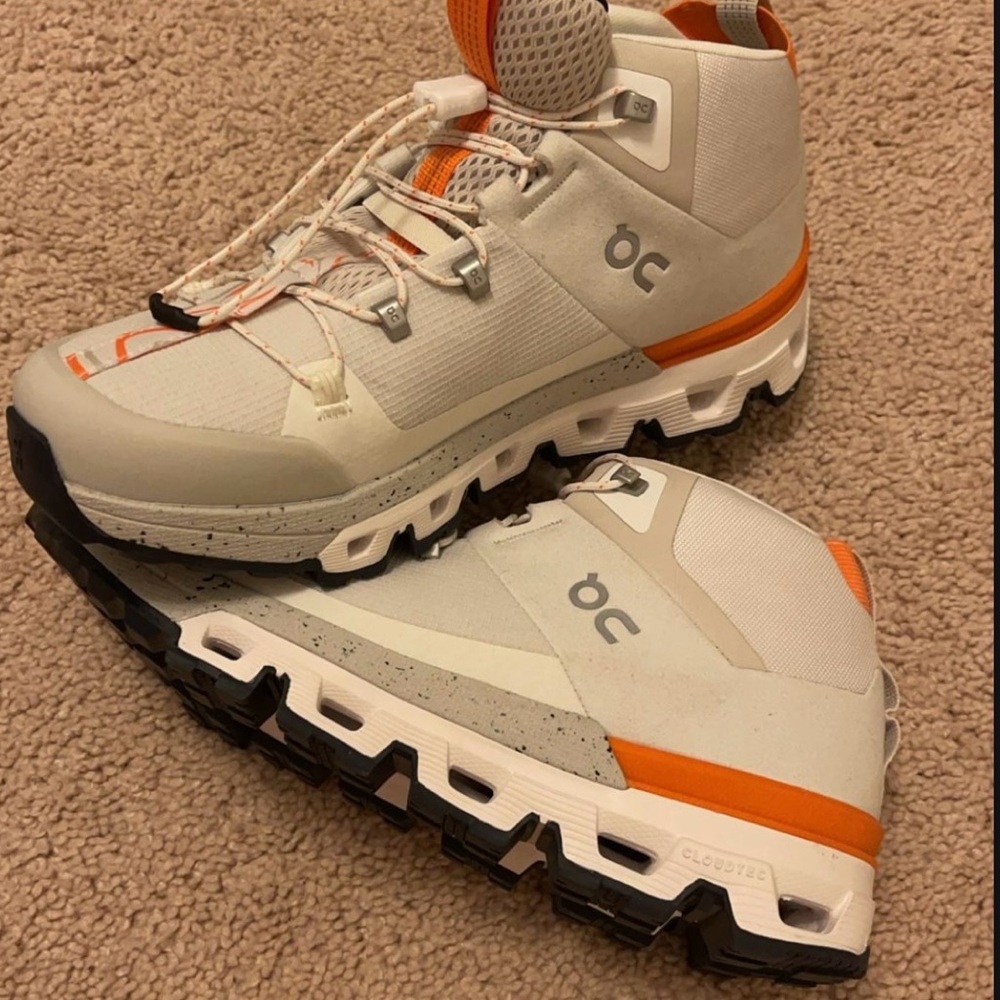 On Running Women’s Cream and Orange Athletic Shoes